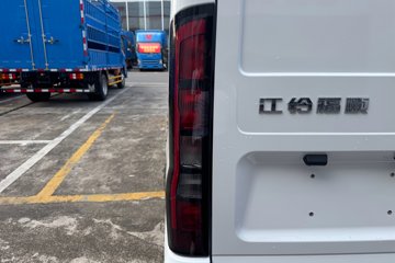 ����������˳ 2023�� ������ 2.0T���� 146���� 3���Զ��ӳ����и߶���ջ���ͼƬ
