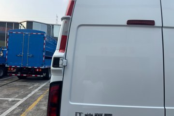 ����������˳ 2023�� ������ 2.0T���� 146���� 3���Զ��ӳ����и߶���ջ���ͼƬ