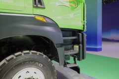 解放鹰拓 Pro 8X4 8.8米纯电动自卸车 宁德时代600kWh