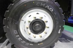 解放鹰拓 Pro 8X4 8.8米纯电动自卸车 宁德时代600kWh