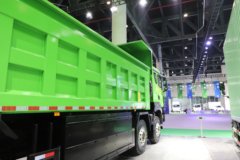 解放鹰拓 Pro 8X4 8.8米纯电动自卸车 宁德时代600kWh