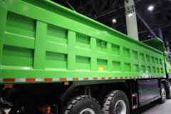 解放鹰拓 Pro 8X4 8.8米纯电动自卸车 宁德时代600kWh