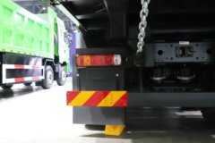 解放鹰拓 Pro 8X4 8.8米纯电动自卸车 宁德时代600kWh