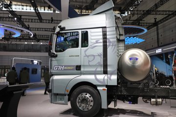 �����ǵ¿�SITRAK G7H�ؿ� 630���� 6X4 LNG�Զ���ǣ����ͼƬ