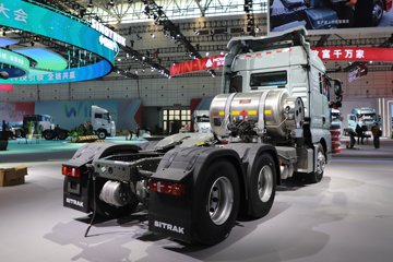 �����ǵ¿�SITRAK G7H�ؿ� 630���� 6X4 LNG�Զ���ǣ����ͼƬ