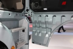 重汽汕德卡SITRAK G7H重卡 630马力 6X4 LNG自动档牵引车