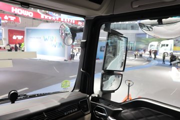 �����ǵ¿�SITRAK G7H�ؿ� 630���� 6X4 LNG�Զ���ǣ����ͼƬ