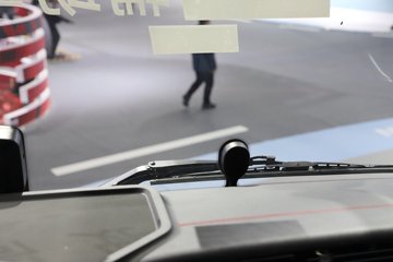 �����ǵ¿�SITRAK G7H�ؿ� 630���� 6X4 LNG�Զ���ǣ����ͼƬ