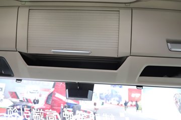 �����ǵ¿�SITRAK G7H�ؿ� 630���� 6X4 LNG�Զ���ǣ����ͼƬ