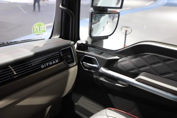 �����ǵ¿�SITRAK G7H�ؿ� 630���� 6X4 LNG�Զ���ǣ����ͼƬ