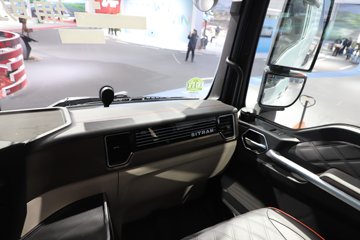 �����ǵ¿�SITRAK G7H�ؿ� 630���� 6X4 LNG�Զ���ǣ����ͼƬ