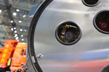 �����ǵ¿�SITRAK G7H�ؿ� 630���� 6X4 LNG�Զ���ǣ����ͼƬ