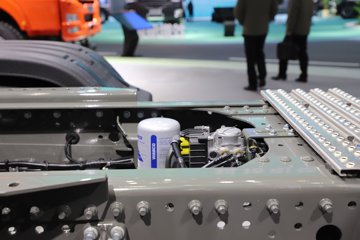 �����ǵ¿�SITRAK G7H�ؿ� 630���� 6X4 LNG�Զ���ǣ����ͼƬ