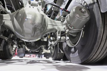 �����ǵ¿�SITRAK G7H�ؿ� 630���� 6X4 LNG�Զ���ǣ����ͼƬ