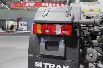 �����ǵ¿�SITRAK G7H�ؿ� 630���� 6X4 LNG�Զ���ǣ����ͼƬ