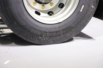 �����ǵ¿�SITRAK G7H�ؿ� 630���� 6X4 LNG�Զ���ǣ����ͼƬ