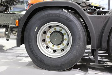 �����ǵ¿�SITRAK G7H�ؿ� 630���� 6X4 LNG�Զ���ǣ����ͼƬ