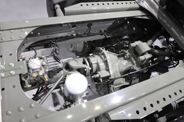 �����ǵ¿�SITRAK G7H�ؿ� 630���� 6X4 LNG�Զ���ǣ����ͼƬ