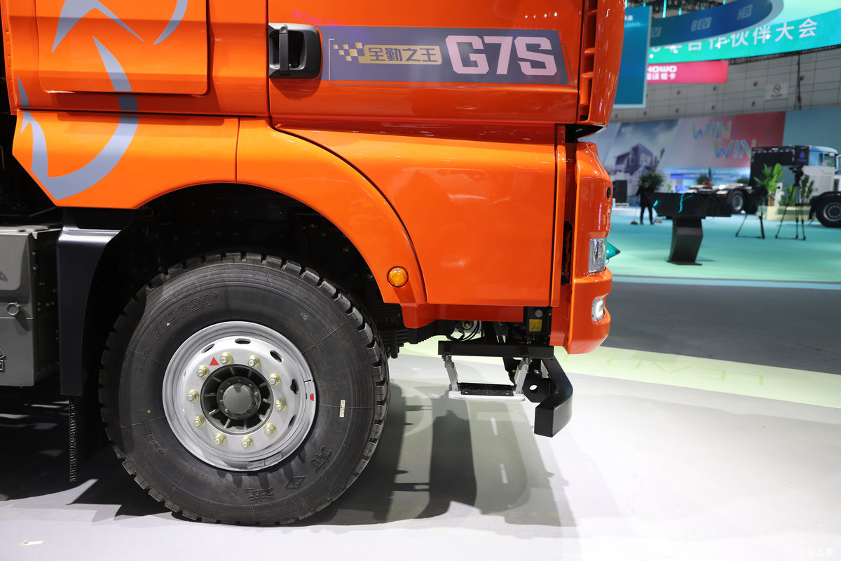 �����ǵ¿�SITRAK G7S 8X4 8.8�״��綯��ж�� ����ʱ��600kWh���