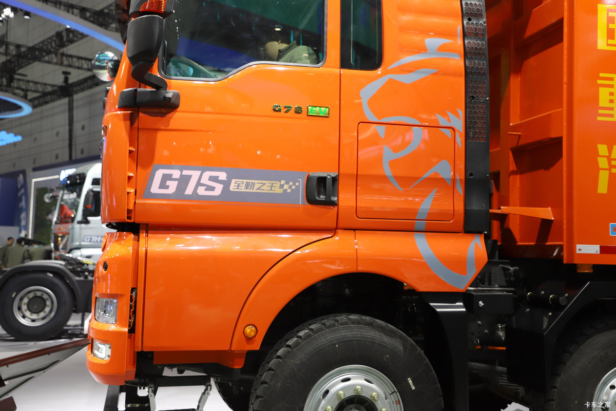 �����ǵ¿�SITRAK G7S 8X4 8.8�״��綯��ж�� ����ʱ��600kWh���