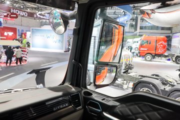 �����ǵ¿�SITRAK G7S 8X4 8.8�״��綯��ж�� ����ʱ��600kWhͼƬ