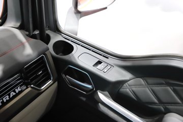 �����ǵ¿�SITRAK G7S 8X4 8.8�״��綯��ж�� ����ʱ��600kWhͼƬ