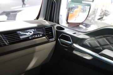�����ǵ¿�SITRAK G7S 8X4 8.8�״��綯��ж�� ����ʱ��600kWhͼƬ