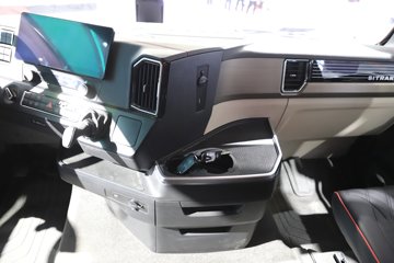 �����ǵ¿�SITRAK G7S 8X4 8.8�״��綯��ж�� ����ʱ��600kWhͼƬ