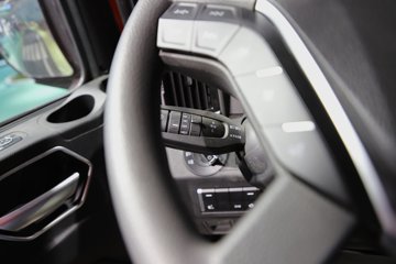 �����ǵ¿�SITRAK G7S 8X4 8.8�״��綯��ж�� ����ʱ��600kWhͼƬ