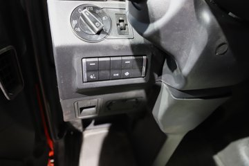 �����ǵ¿�SITRAK G7S 8X4 8.8�״��綯��ж�� ����ʱ��600kWhͼƬ