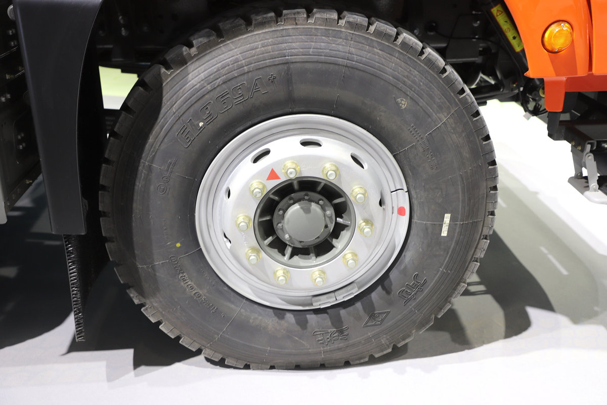 �����ǵ¿�SITRAK G7S 8X4 8.8�״��綯��ж�� ����ʱ��600kWh����