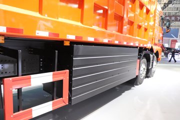 �����ǵ¿�SITRAK G7S 8X4 8.8�״��綯��ж�� ����ʱ��600kWhͼƬ
