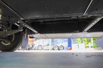 �����ǵ¿�SITRAK G7S 8X4 8.8�״��綯��ж�� ����ʱ��600kWhͼƬ