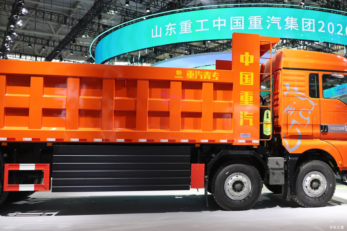 �����ǵ¿�SITRAK G7S 8X4 8.8�״��綯��ж�� ����ʱ��600kWh��װ