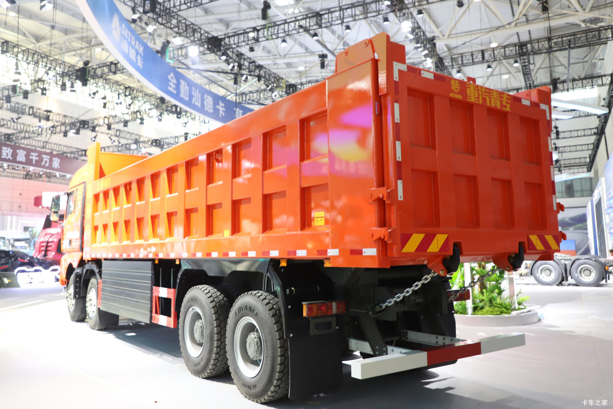 �����ǵ¿�SITRAK G7S 8X4 8.8�״��綯��ж�� ����ʱ��600kWh��װ