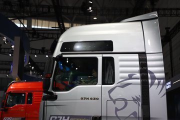 �����ǵ¿�SITRAK G7H 14.6L LNG 630���� 6X4 �й�����14�� AMT�Զ��� ǣ����ͼƬ