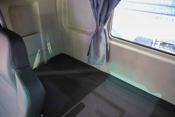 �����ǵ¿�SITRAK G7H 14.6L LNG 630���� 6X4 �й�����14�� AMT�Զ��� ǣ����ͼƬ