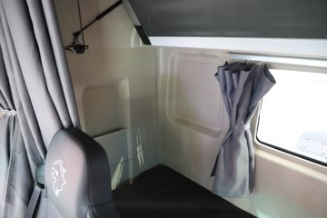 �����ǵ¿�SITRAK G7H 14.6L LNG 630���� 6X4 �й�����14�� AMT�Զ��� ǣ����ͼƬ