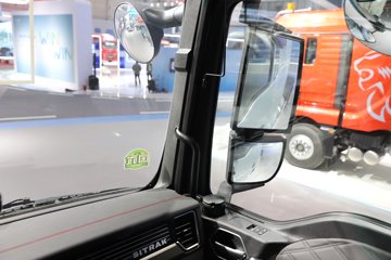 �����ǵ¿�SITRAK G7H 14.6L LNG 630���� 6X4 �й�����14�� AMT�Զ��� ǣ����ͼƬ