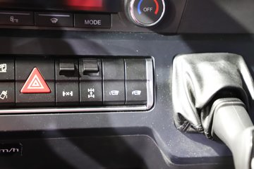 �����ǵ¿�SITRAK G7H 14.6L LNG 630���� 6X4 �й�����14�� AMT�Զ��� ǣ����ͼƬ