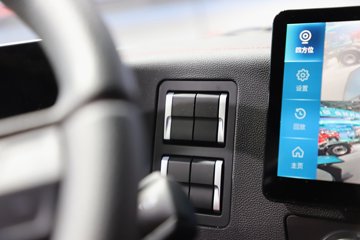 �����ǵ¿�SITRAK G7H 14.6L LNG 630���� 6X4 �й�����14�� AMT�Զ��� ǣ����ͼƬ