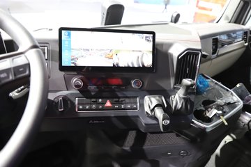 �����ǵ¿�SITRAK G7H 14.6L LNG 630���� 6X4 �й�����14�� AMT�Զ��� ǣ����ͼƬ