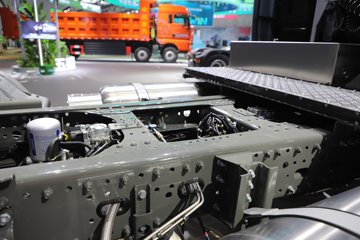 �����ǵ¿�SITRAK G7H 14.6L LNG 630���� 6X4 �й�����14�� AMT�Զ��� ǣ����ͼƬ