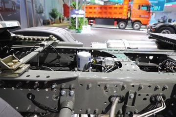 �����ǵ¿�SITRAK G7H 14.6L LNG 630���� 6X4 �й�����14�� AMT�Զ��� ǣ����ͼƬ