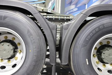 �����ǵ¿�SITRAK G7H 14.6L LNG 630���� 6X4 �й�����14�� AMT�Զ��� ǣ����ͼƬ