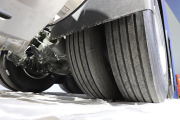 �����ǵ¿�SITRAK G7H 14.6L LNG 630���� 6X4 �й�����14�� AMT�Զ��� ǣ����ͼƬ