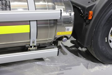 �����ǵ¿�SITRAK G7H 14.6L LNG 630���� 6X4 �й�����14�� AMT�Զ��� ǣ����ͼƬ