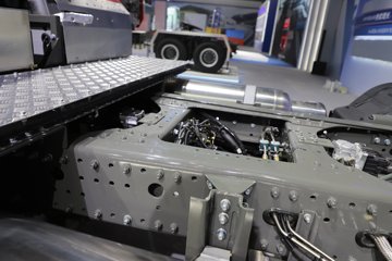 �����ǵ¿�SITRAK G7H 14.6L LNG 630���� 6X4 �й�����14�� AMT�Զ��� ǣ����ͼƬ