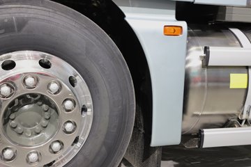 �����ǵ¿�SITRAK G7H 14.6L LNG 630���� 6X4 �й�����14�� AMT�Զ��� ǣ����ͼƬ