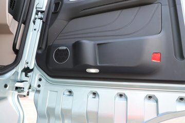 �����ǵ¿�SITRAK G7H 12.4L���� 540���� 6X2 �й�����16�� AMT�Զ��� 7.8����ʽ�ػ���ͼƬ